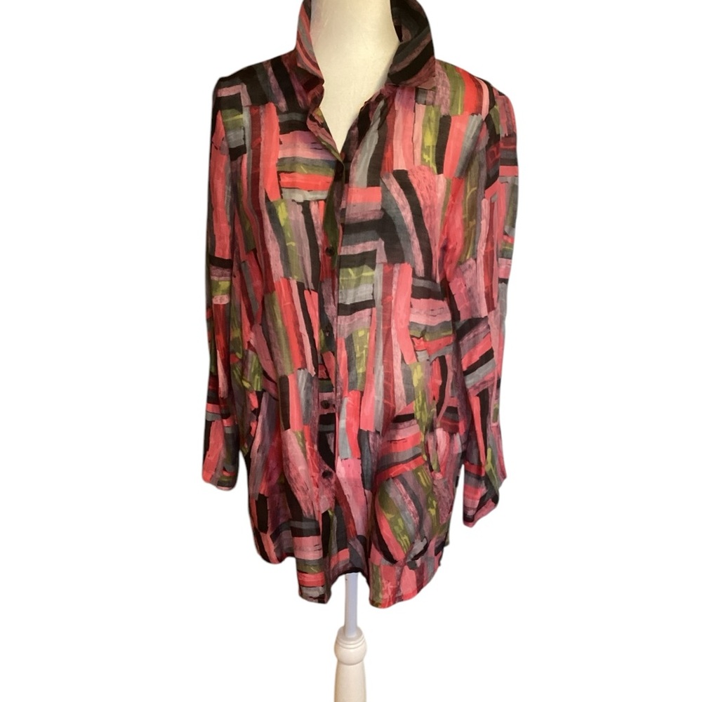 Wyatt Rose Abstract Shirt In Medium EUC